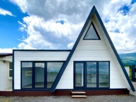 Casă Mobilă Tip A-Frame – Design Nordic și Libertate de Mișcare 🏡✨ 30 localinfo.ro casa mobila tip a frame design nordic si libertate de miscare